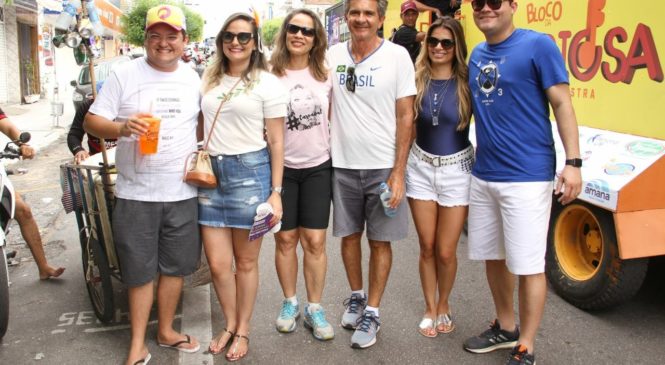 Em pré-campanha Lawrence Amorim participa do carnaval de Almino Afonso