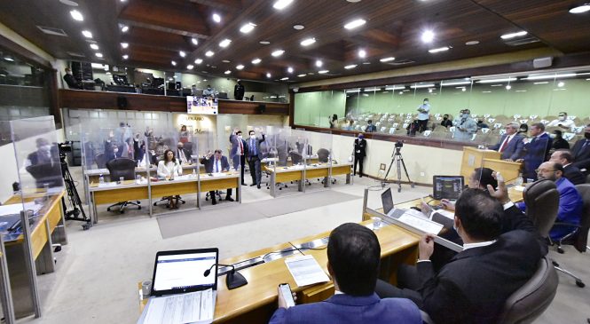 Deputado Gustavo Carvalho participa da aprovação da LOA 2022 com receita de R$ 15,9 bilhões