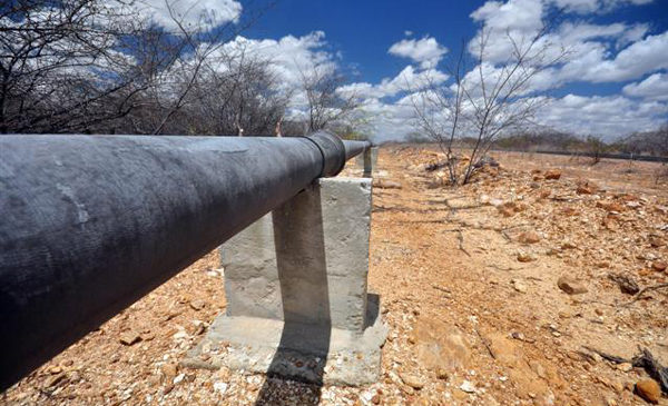 Manutenção em adutora afeta abastecimento de água em duas cidades do Oeste do RN