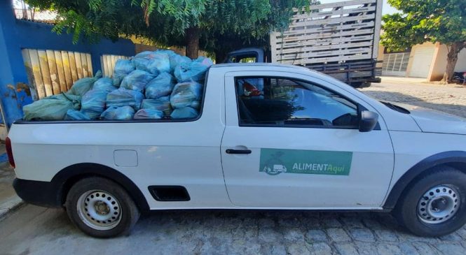 Secretaria Municipal de Educação inicia distribuição dos kits da Merenda Escolar com alunos da zona rural de Antonio Martins/RN