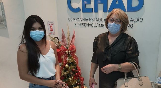 A Prefeita Maria Helena cumpre agenda administrativa nesta terça-feira, 24, na sede da CEHAB (Companhia Estadual de Habitação e Desenvolvimento Urbano), ao lado da engenheira do município Sangela Taisa e do procurador Nadson Sales