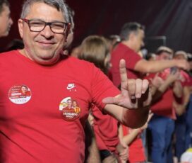 Gilson Rêgo e Nilton Figueiredo conversam sobre eleição da mesa diretora.