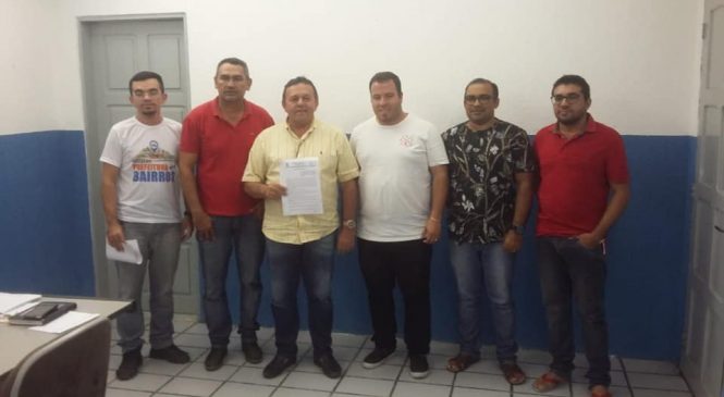 Campo Grande/RN, em progresso, prefeito Manoel Veras assina contrato para calçamento em comunidade Bom Jesus