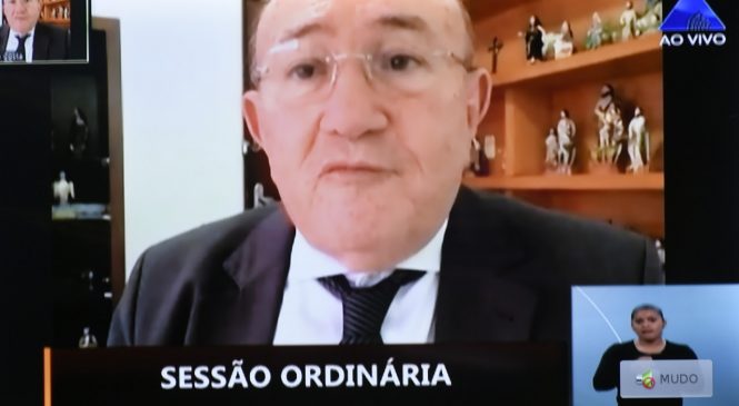 Vivaldo Costa solicita programa para crianças e adolescentes