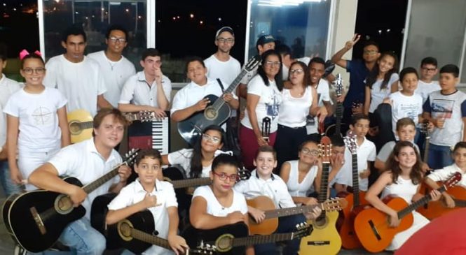 Encerramento das atividades anuais das oficinas de música e ballet do CRAS de Campo Grande/RN, é sucesso de participação popular