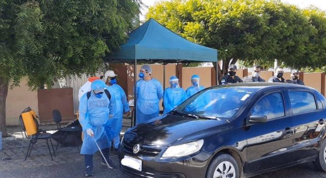 A Prefeitura Municipal de Luís Gomes/RN, segue realizando barreiras sanitárias na via de acesso ao município