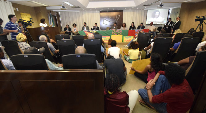 Assembleia discute direitos de territórios da comunidade quilombola de Acauã