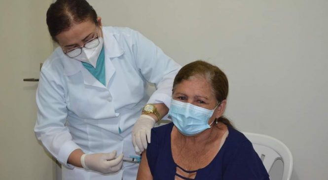 Em Água Nova/RN, a equipe de vacinação concluiu a vacinação dos idosos de 60 a 63 anos da zona urbana e zona rural iniciado ontem, dia 06.