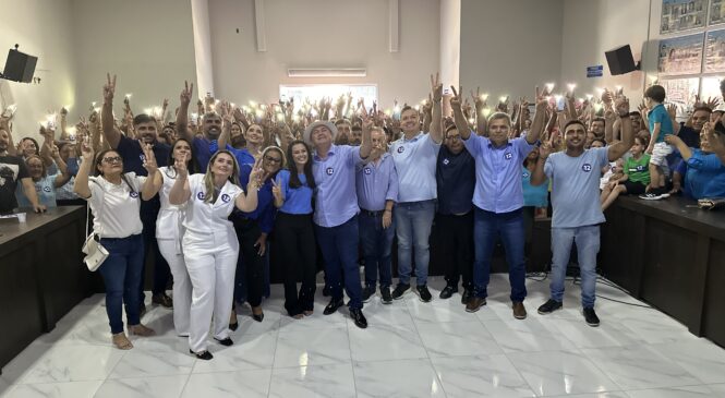 Convenção partidária de Alexandro “Coco Seco” leva multidão azul às ruas de Uirauna .