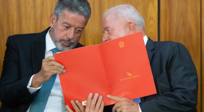 Lula e PT agem nos bastidores para manter governabilidade na Câmara