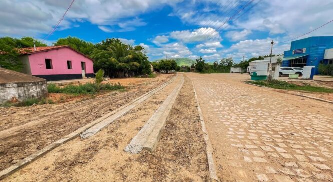 Em Água Nova, localidade do Carnaubal celebra mais avanços em sua infraestrutura