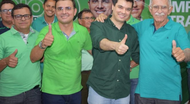 O prefeito Rivelino Câmara confirmou na tarde desta terça-feira (06) os nomes que irá apoiar para o senado, assembléia legislativa e Câmara Federal.