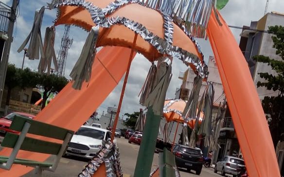 Prefeitura de Apodi falha na decoração do carnaval 2019, e a mesma vira piada pelos munícipes e todos que passam pela cidade