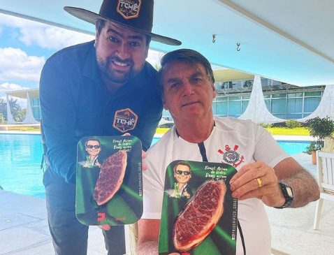 Enquanto a fome avança pais a fora, Bolsonaro faz churrasco com picanha de 1,799,00 o Kg